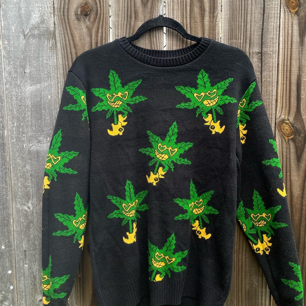 Black and Green Crewneck Sweater with 420 Design